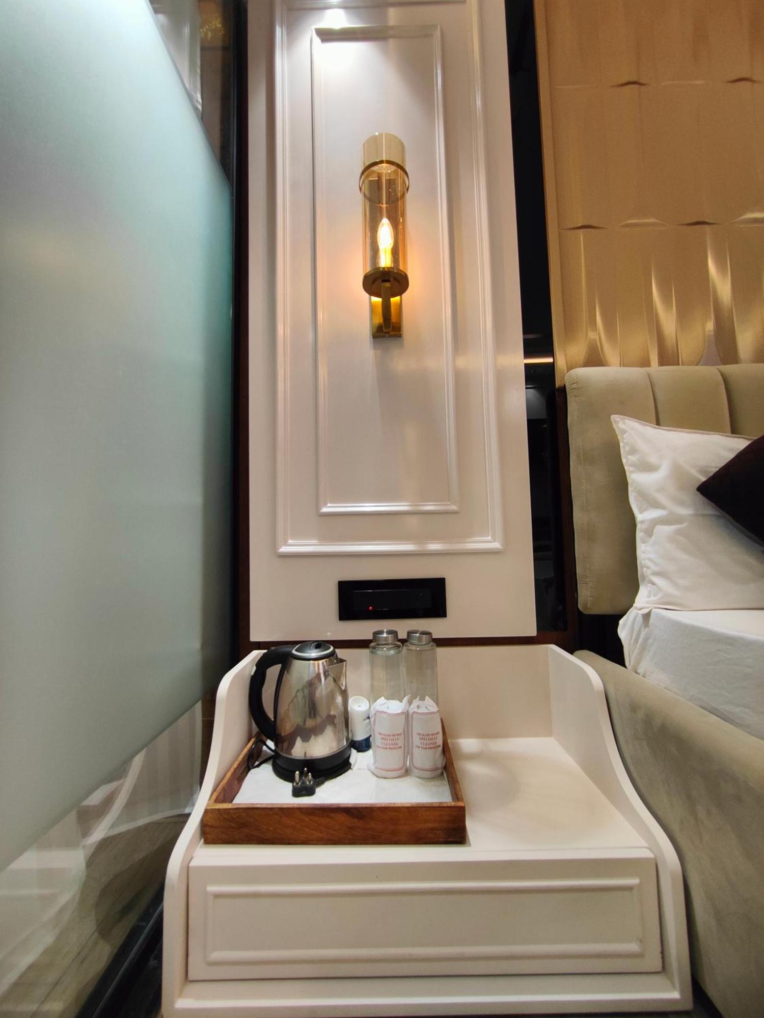 Taj View Signature Suite